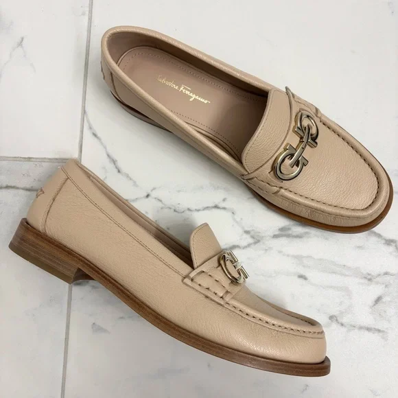 Salvatore Ferragamo Ofelia Leather Loafers Womens 7.5 C Beige Gold - Picture 1 of 10